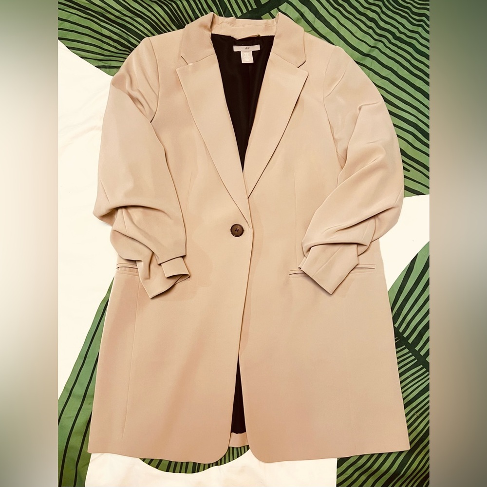 H&M blazer with roll-up sleeves like NEW (never worn)
